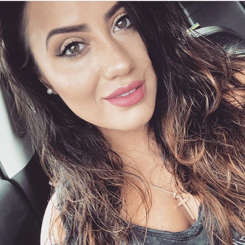 Meet your Posher, Stephanie